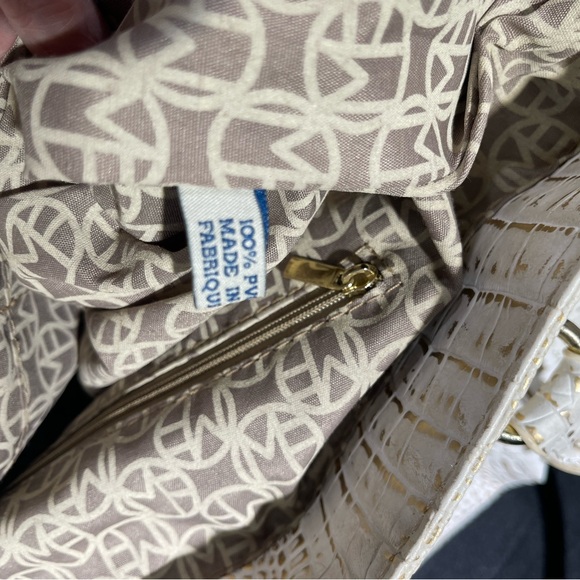 MARC FISHER Tote bag, approx 17”W x 13”H x 4”, White/gold Alligator look PVC - Picture 7 of 15